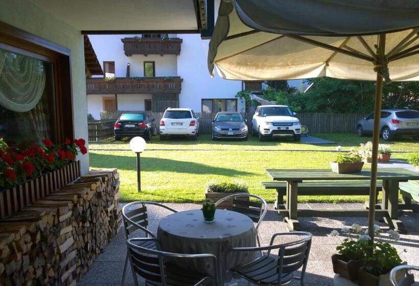 فندق La Felce Bed & Breakfast