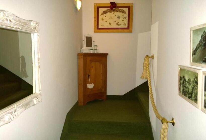 فندق La Felce Bed & Breakfast