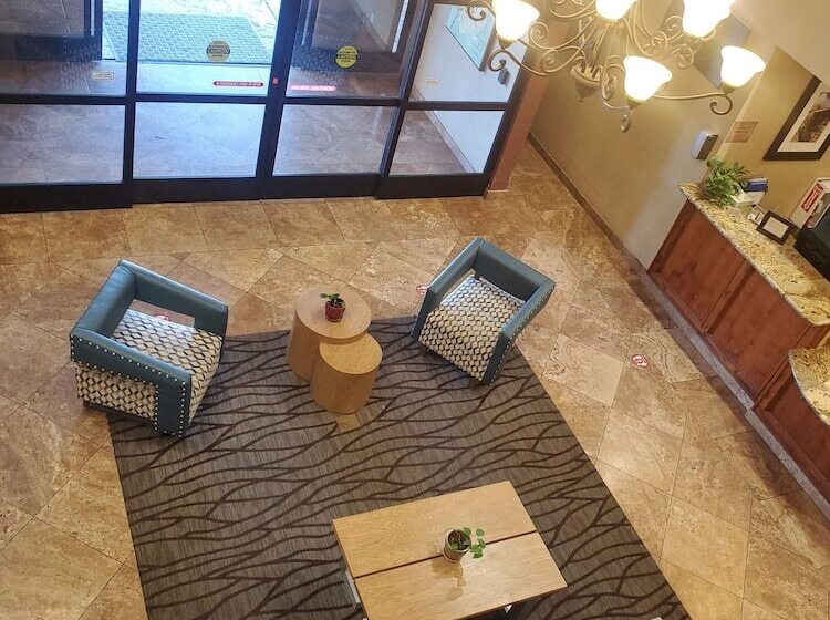 هتل Spark By Hilton Phoenix East Mesa