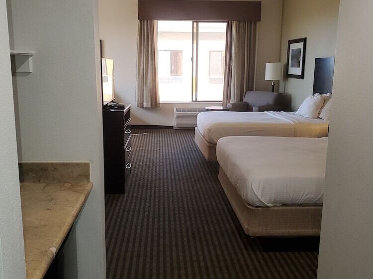 هتل Spark By Hilton Phoenix East Mesa