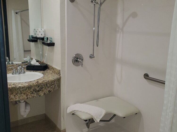 هتل Spark By Hilton Phoenix East Mesa