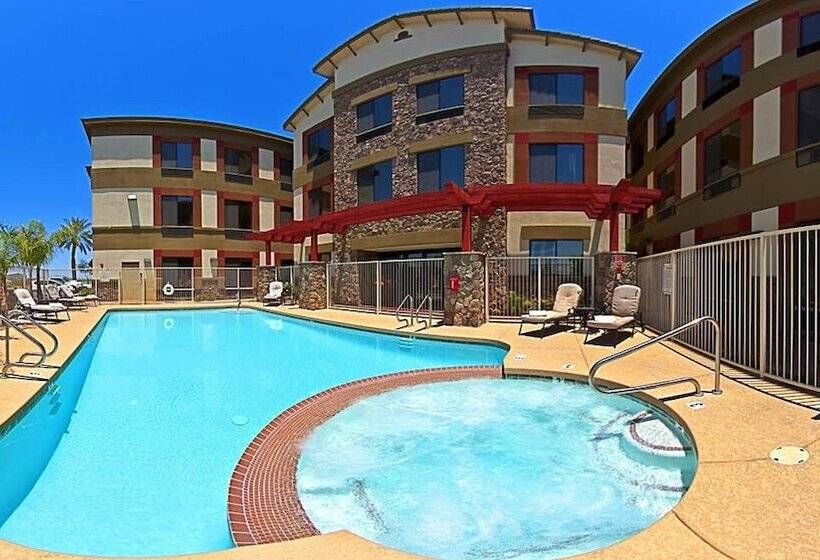 هتل Spark By Hilton Phoenix East Mesa