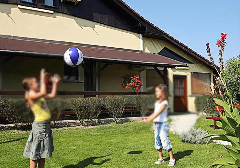 هتل Pri Ancki B&b Ljubljana Suburbs