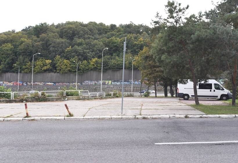 هتل Taxis Bratislava