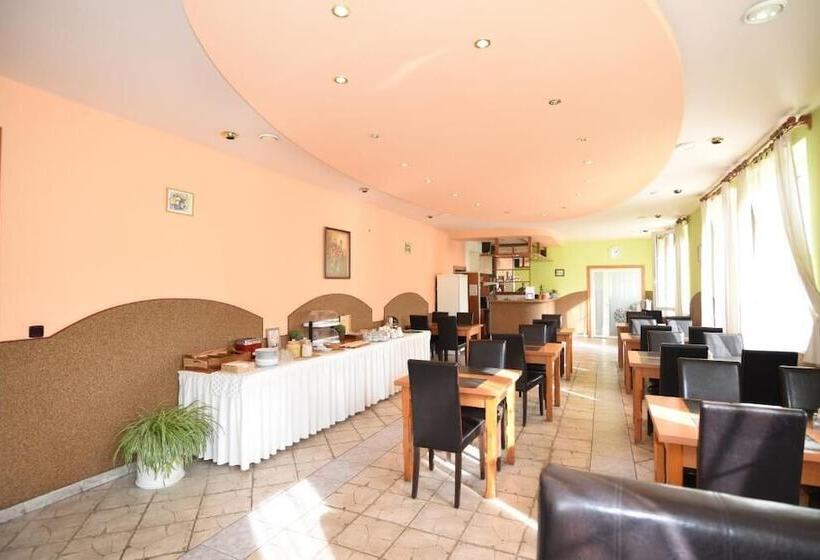 هتل Taxis Bratislava