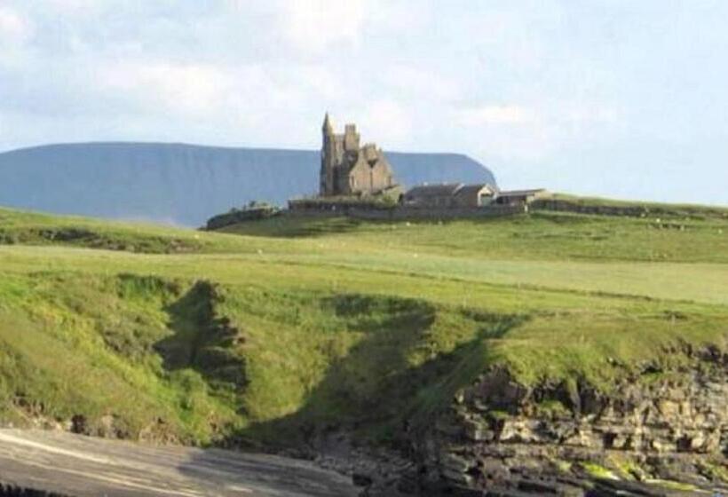 בית מלון כפרי The Benwiskin Centre