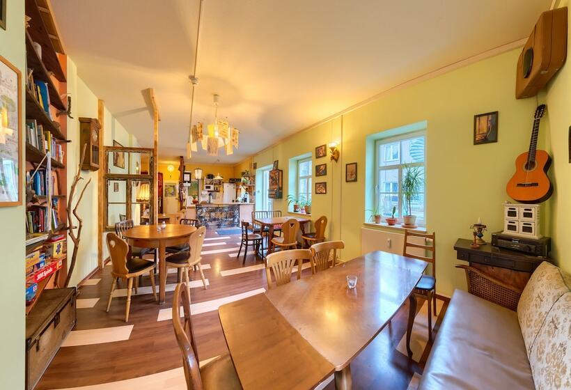 Labyrinth Hostel Weimar