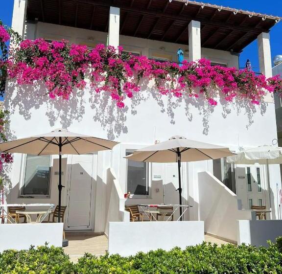 Haraki Memories Beach Studios