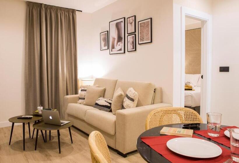 هاستل Apartamentos Málaga Premium   Calle San Telmo