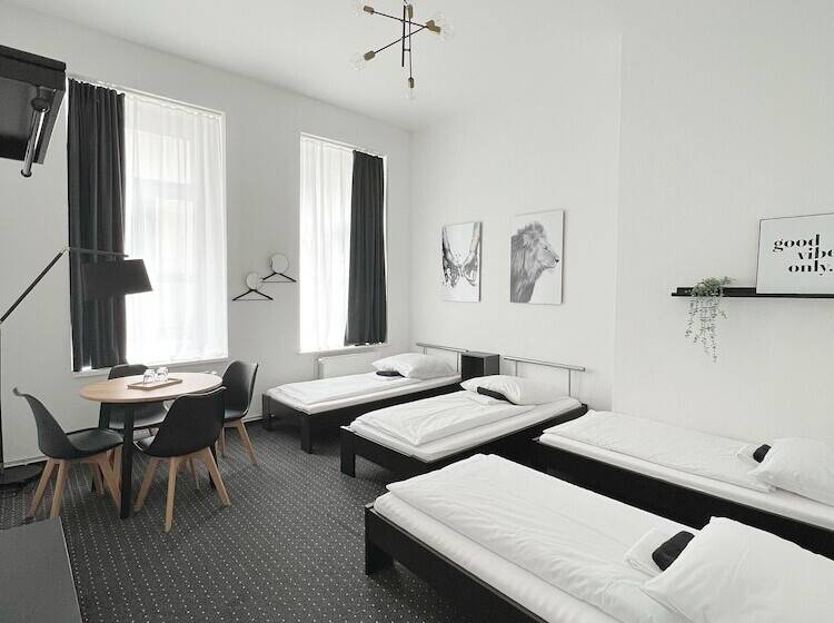 پانسیون Avalex