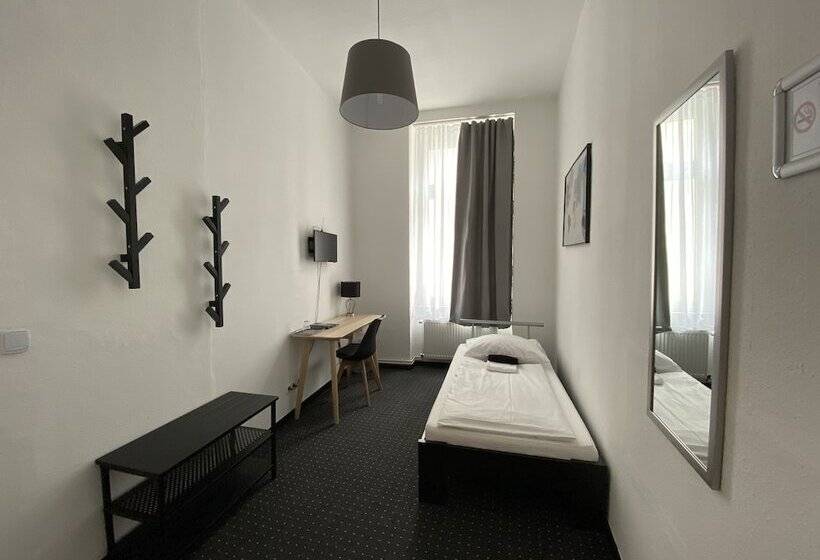 پانسیون Avalex