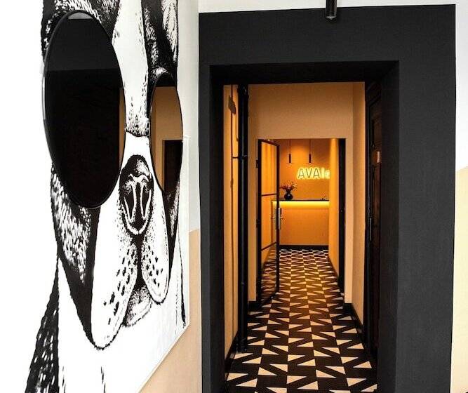 پانسیون Avalex