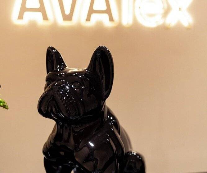 پانسیون Avalex