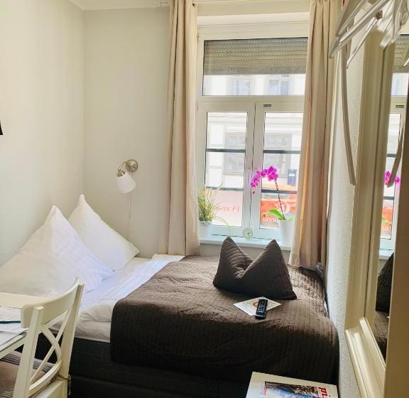 Pension Karina Schwerin