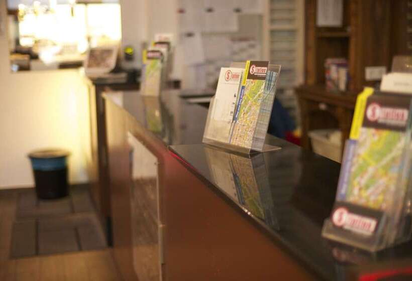 Station Hostel For Backpackers