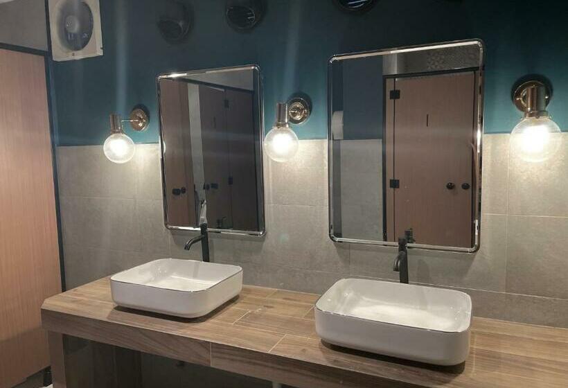 旅馆 Solitude Space