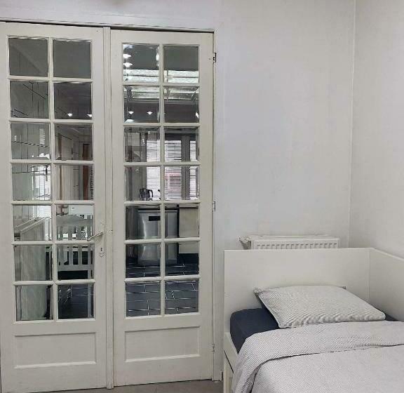 Bed and Breakfast B Chez Hamdi