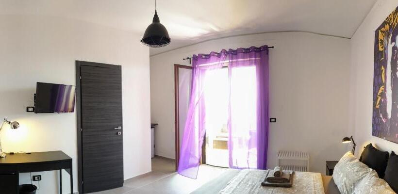 تختخواب و صبحانه Casa California