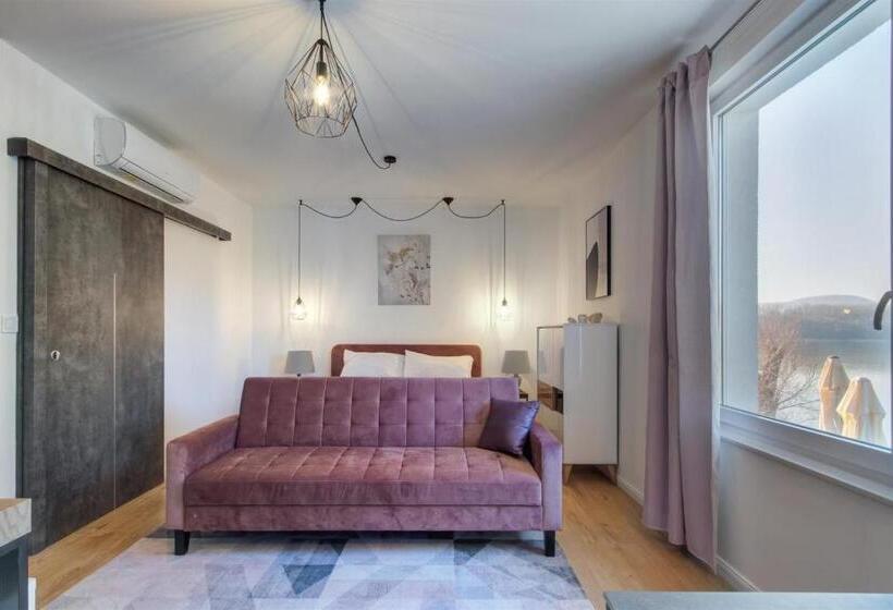 ベッドアンドブレックファースト Duna P Art Panzió