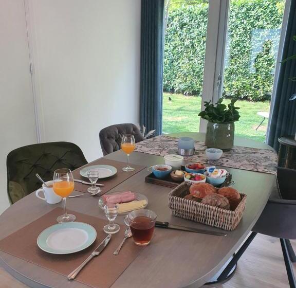 Bed And Breakfast En Studio Het Atelier