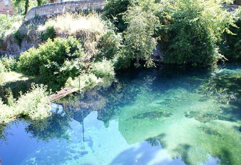 مبيت وإفطار Moulin De Parayre