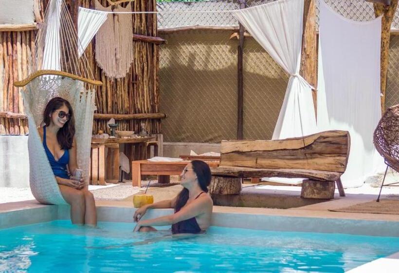 ホテル Jungla Y Estrellas