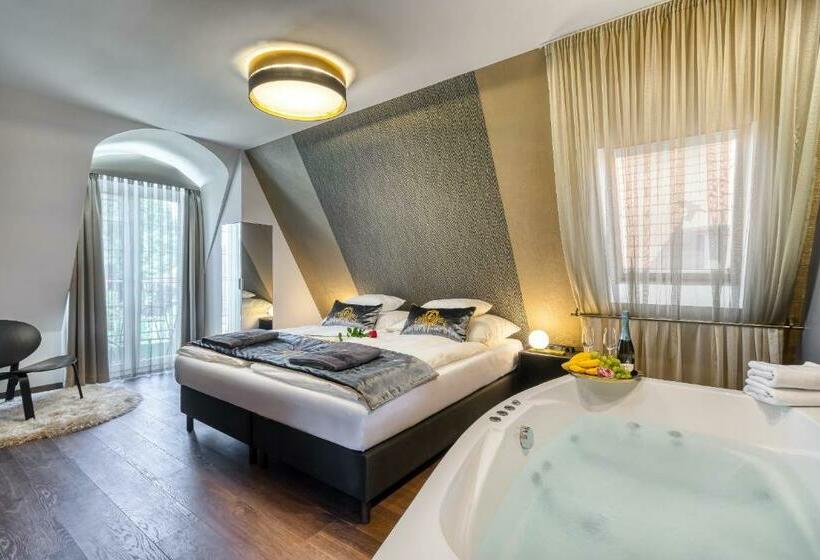 Love And Dream élményvilla