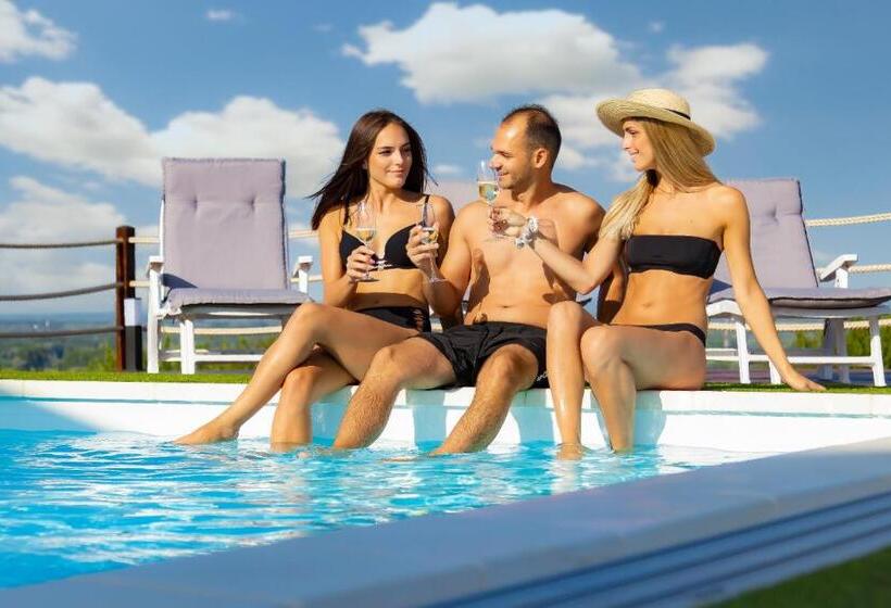 Love And Dream élményvilla