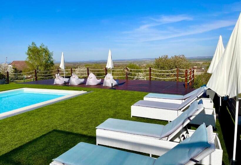 Love And Dream élményvilla