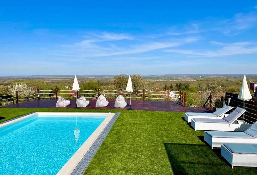 Love And Dream élményvilla