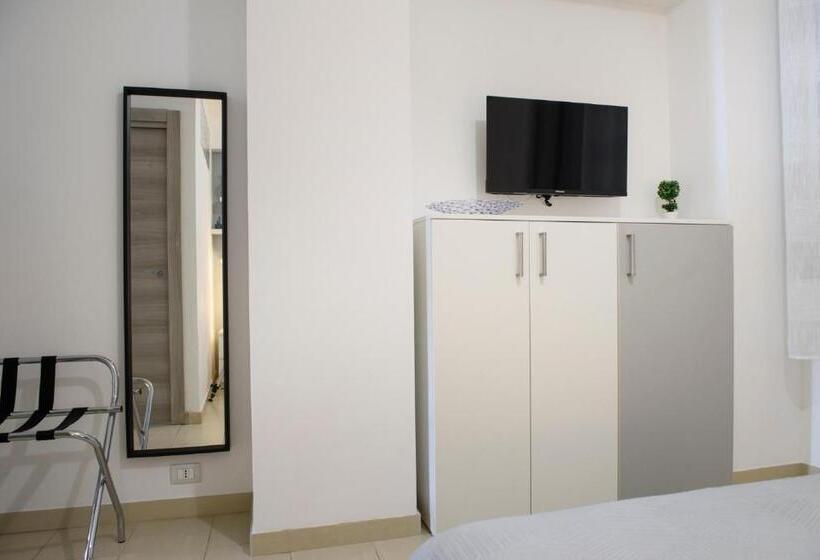 Madagì Beachfront Apartments