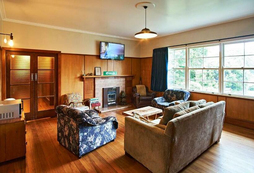 מוטל Royal Matawhero