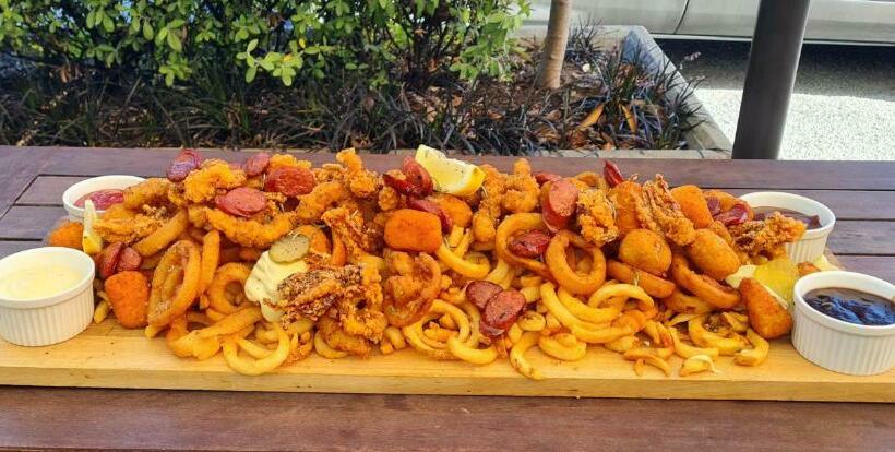 מוטל Royal Matawhero