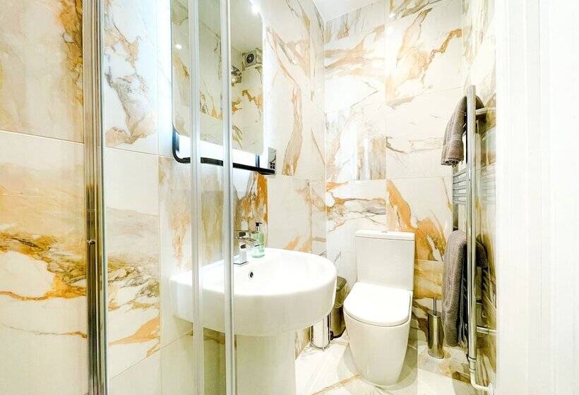 ペンション 46 Ashfield Rd, Altrincham