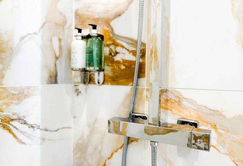 ペンション 46 Ashfield Rd, Altrincham