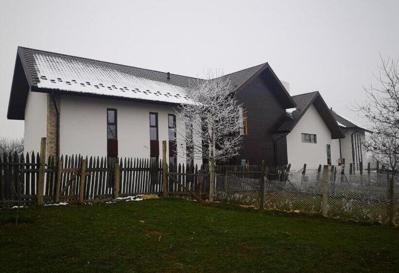 פנסיון Cabana Chalet Transylvania