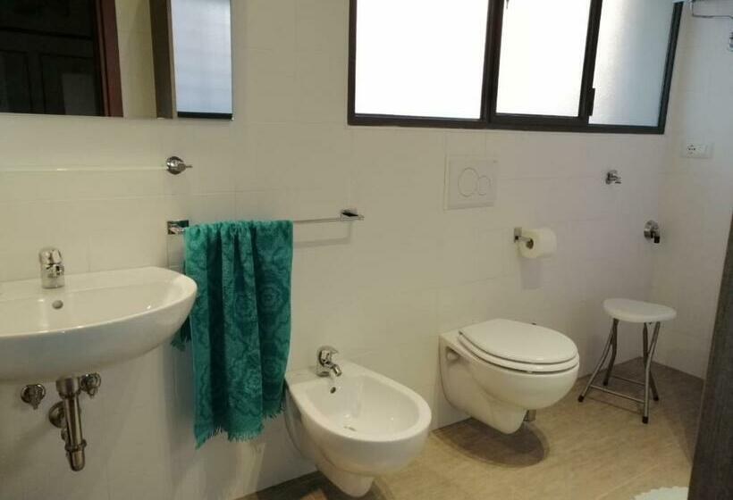 膳宿费 Camera Con Bagno