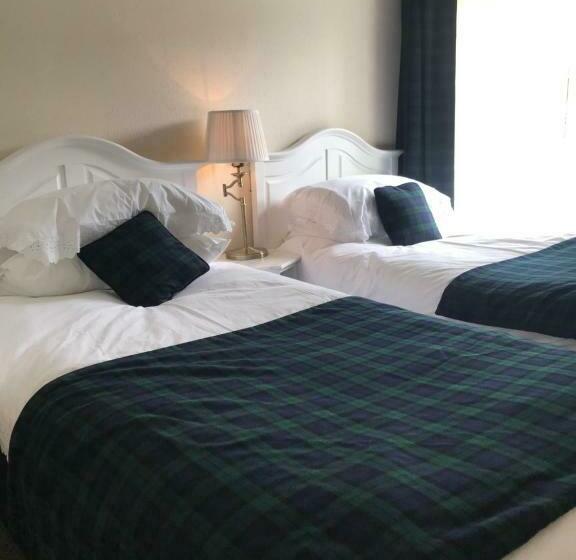 פנסיון Cavell House