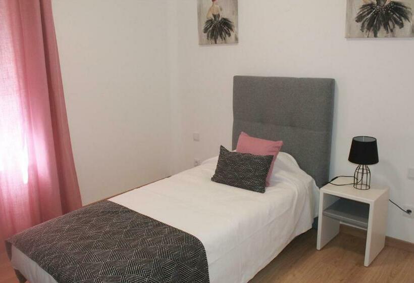 膳宿费 Girassol Alojamento Local