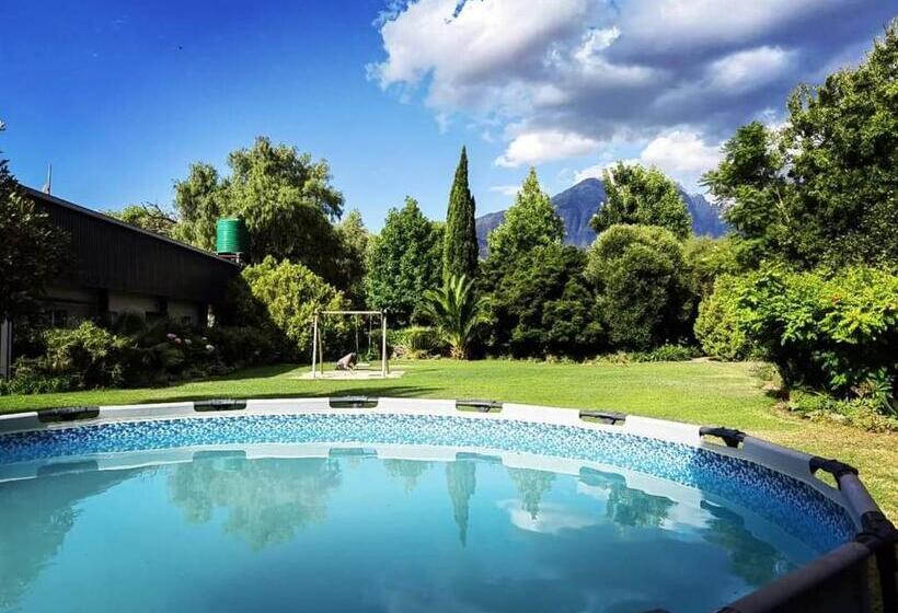 بنسيون Hoogwater Family House