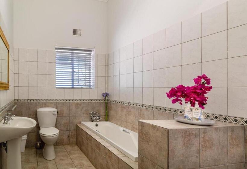 بنسيون Hoogwater Family House