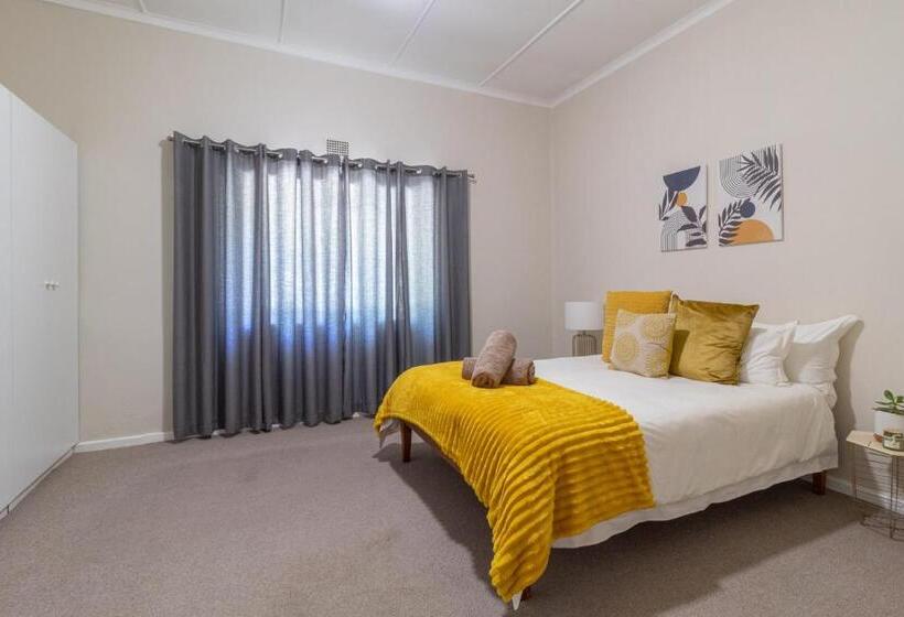 بنسيون Hoogwater Family House