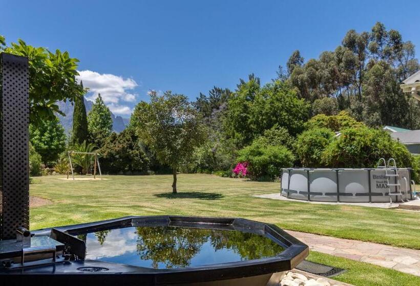 بنسيون Hoogwater Family House