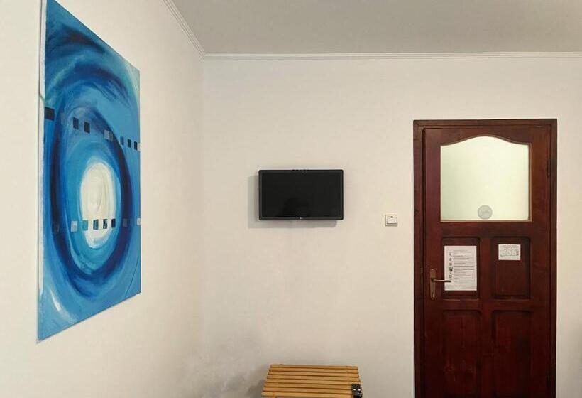 بنسيون Kati Guesthouse