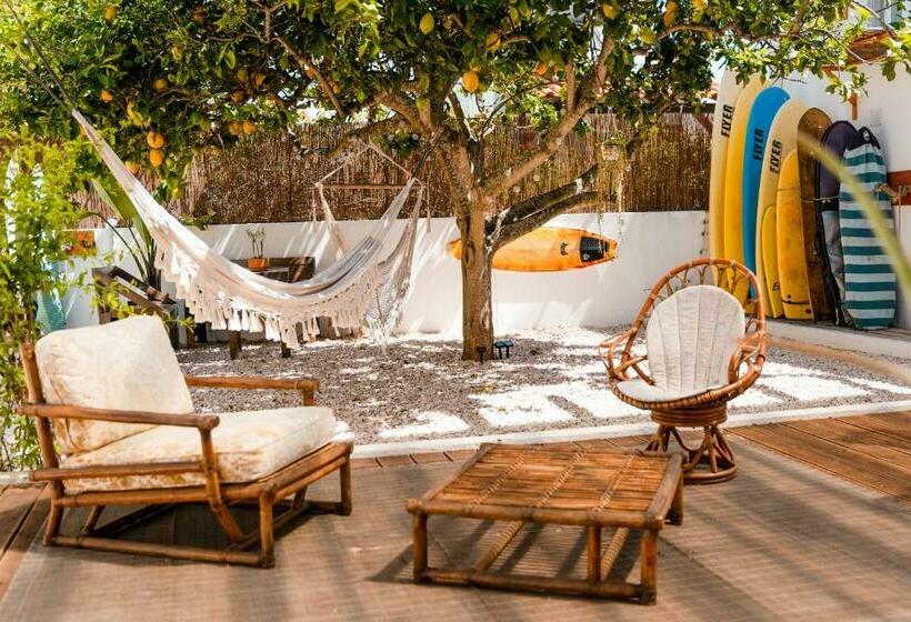 פנסיון Lemontree Eco Surfhouse