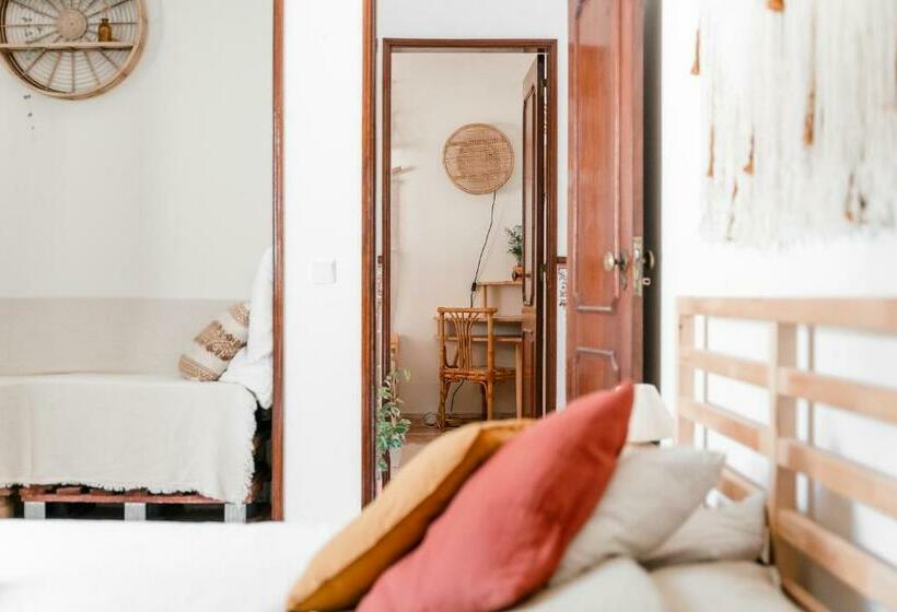פנסיון Lemontree Eco Surfhouse