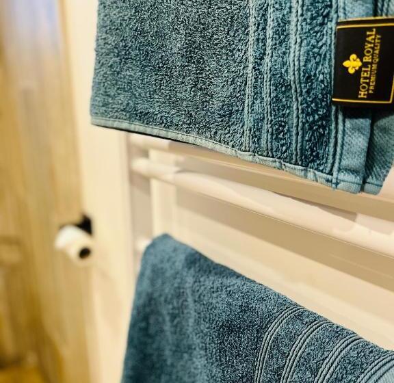 بنسيون Appartement Jacuzzi 4 étoiles   Love Room Beauté