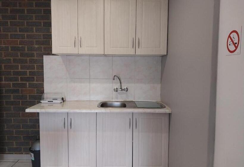 Пансион Lydiana Guesthouse