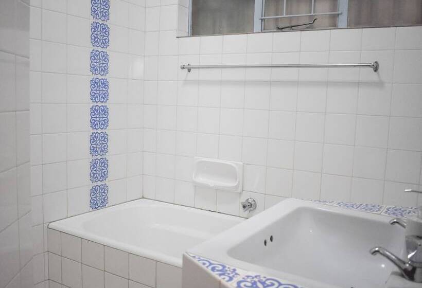 Пансион Lydiana Guesthouse