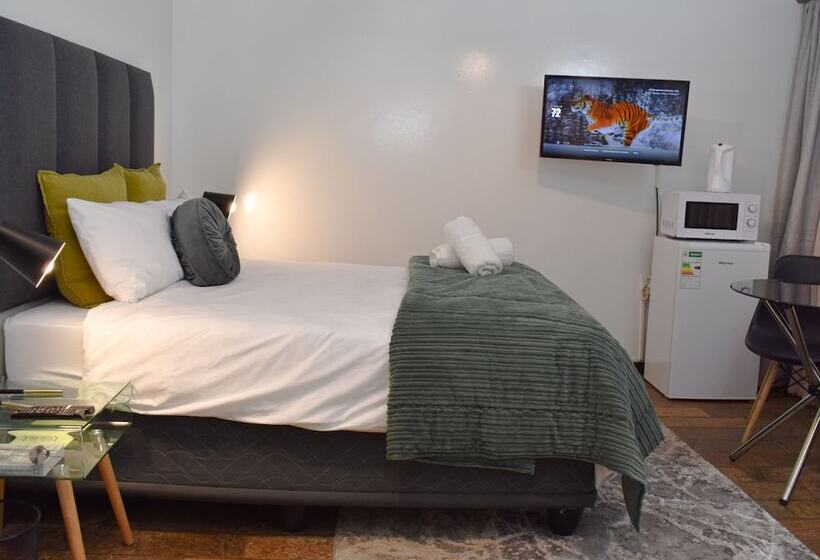 Пансион Lydiana Guesthouse